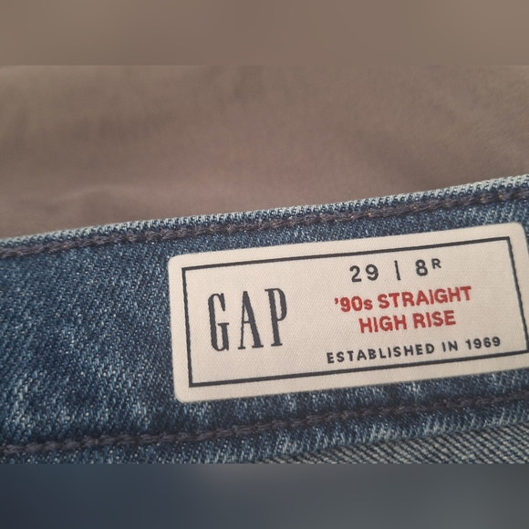 Gap 90's Straight High Rise, Size 29 - Picture 2 of 4